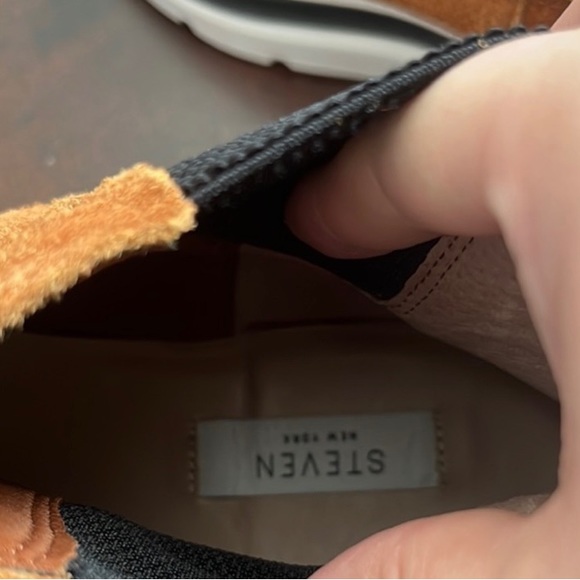 ❌SOLD❌ NWT Steven New York Suede Platform Boots - Picture 5 of 7